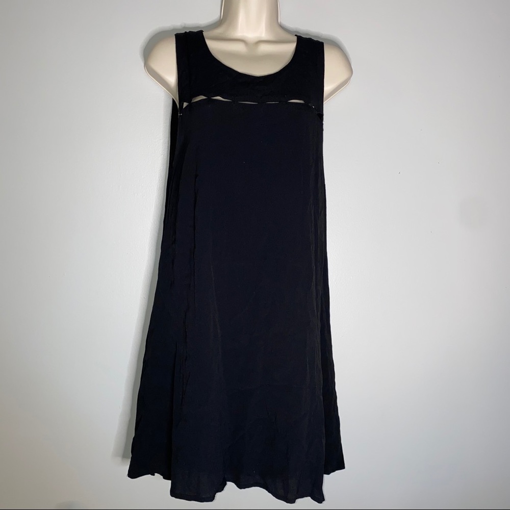 Lulu's Black Midi Dress